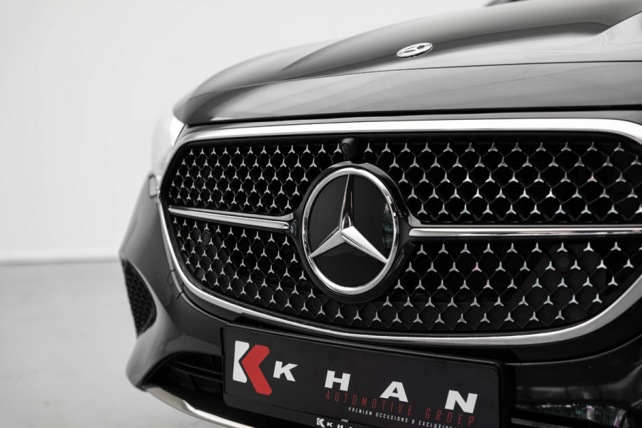 Mercedes-Benz E-Klasse E200 Luxury Line |Panorama|Ambient|Dodehoek|Camera|