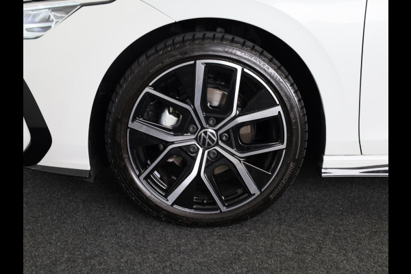 Volkswagen GOLF Variant R-Line-Edition 1.5 eTSI 85 kW / 116 pk Variant 7 v ersn. DSG