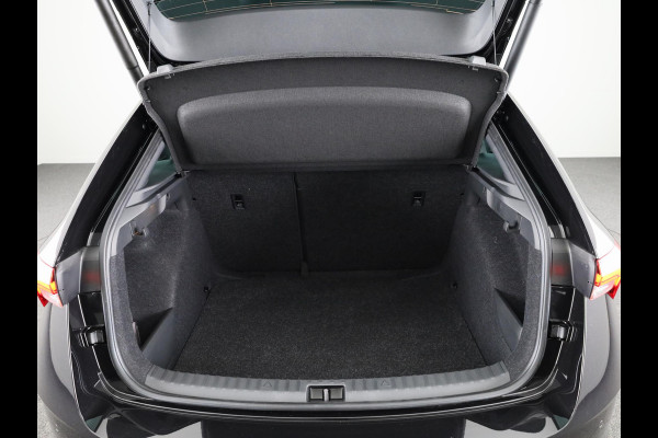 Škoda SCALA Monte Carlo 1.0 TSI 115 pk 7 versn. DSG | Travel assist plus | Winter pakket | 18 inch lichtmetalen velgen