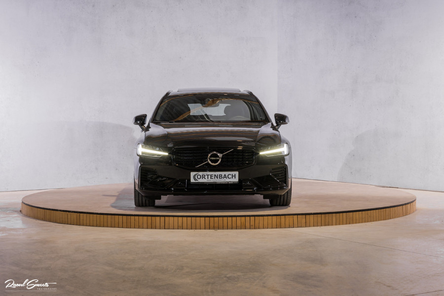 Volvo V60 2.0 T6 Plug-in hybrid AWD Plus Dark | Long range | Panorama dak | Bowers&Wilkins | Memory | stoel verkoeling |