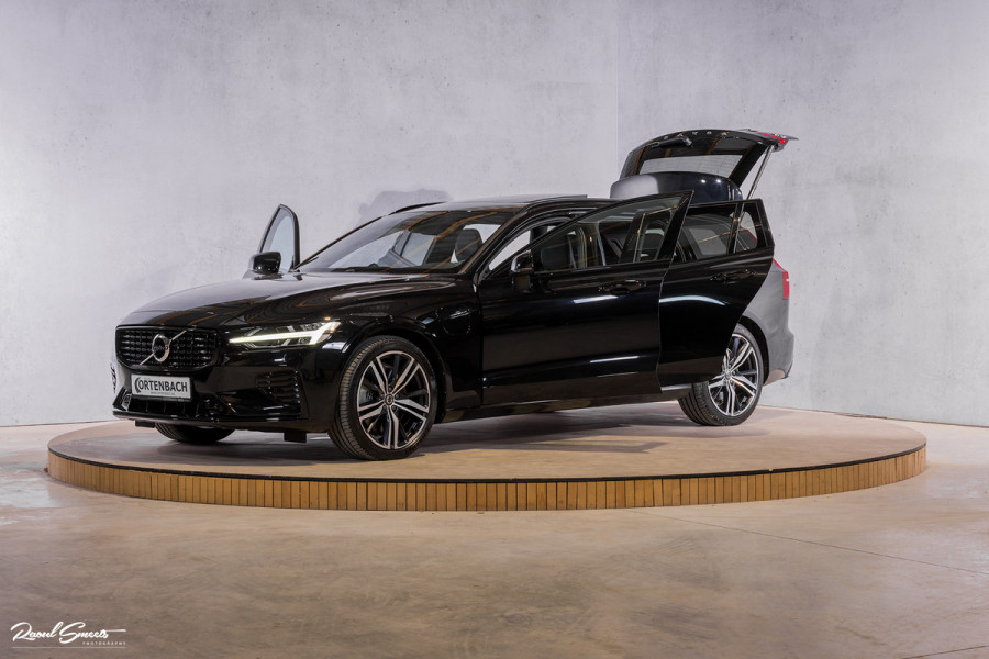 Volvo V60 2.0 T6 Plug-in hybrid AWD Plus Dark | Long range | Panorama dak | Bowers&Wilkins | Memory | stoel verkoeling |