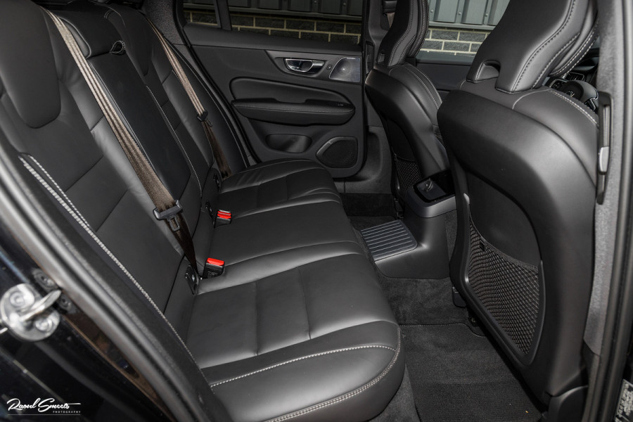 Volvo V60 2.0 T6 Plug-in hybrid AWD Plus Dark | Long range | Panorama dak | Bowers&Wilkins | Memory | stoel verkoeling |