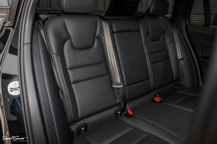 Volvo V60 2.0 T6 Plug-in hybrid AWD Plus Dark | Long range | Panorama dak | Bowers&Wilkins | Memory | stoel verkoeling |