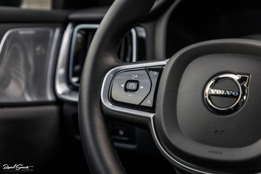 Volvo V60 2.0 T6 Plug-in hybrid AWD Plus Dark | Long range | Panorama dak | Bowers&Wilkins | Memory | stoel verkoeling |
