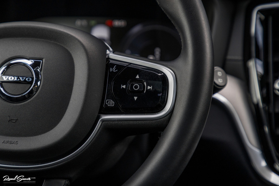 Volvo V60 2.0 T6 Plug-in hybrid AWD Plus Dark | Long range | Panorama dak | Bowers&Wilkins | Memory | stoel verkoeling |