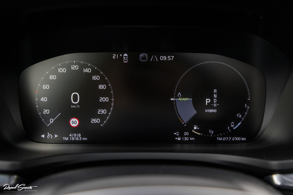 Volvo V60 2.0 T6 Plug-in hybrid AWD Plus Dark | Long range | Panorama dak | Bowers&Wilkins | Memory | stoel verkoeling |