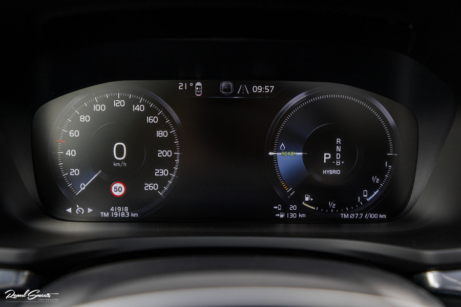 Volvo V60 2.0 T6 Plug-in hybrid AWD Plus Dark | Long range | Panorama dak | Bowers&Wilkins | Memory | stoel verkoeling |