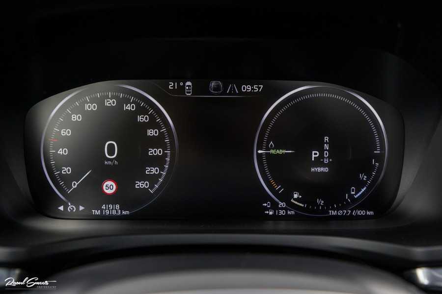 Volvo V60 2.0 T6 Plug-in hybrid AWD Plus Dark | Long range | Panorama dak | Bowers&Wilkins | Memory | stoel verkoeling |