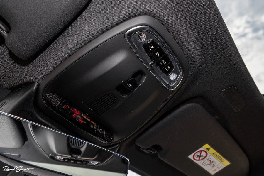 Volvo V60 2.0 T6 Plug-in hybrid AWD Plus Dark | Long range | Panorama dak | Bowers&Wilkins | Memory | stoel verkoeling |