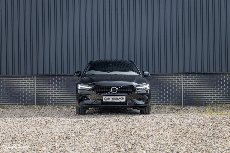 Volvo V60 2.0 T6 Plug-in hybrid AWD Plus Dark | Long range | Panorama dak | Bowers&Wilkins | Memory | stoel verkoeling |