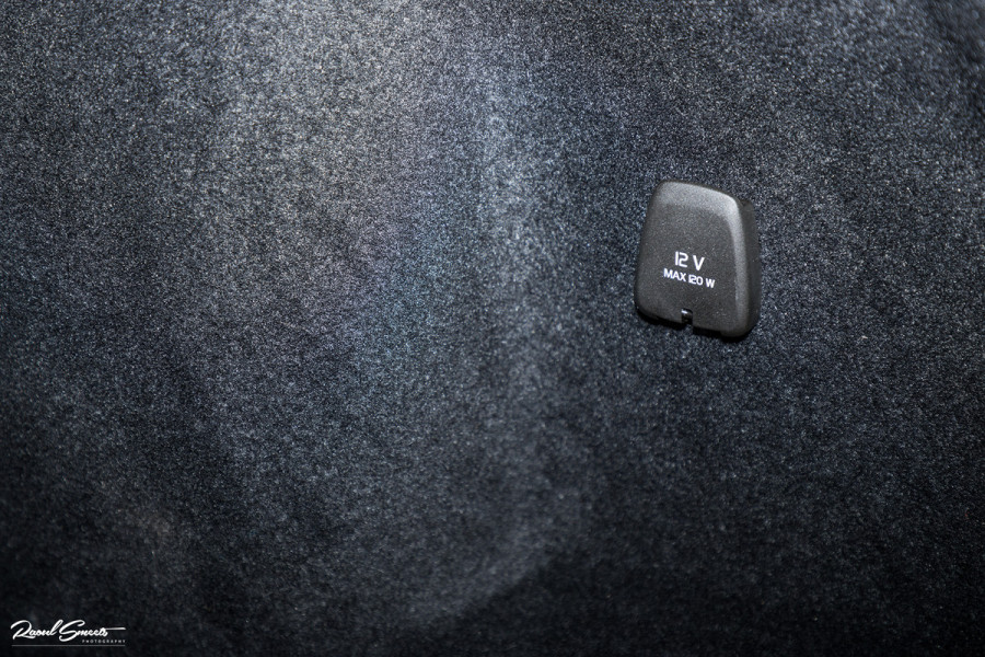Volvo V60 2.0 T6 Plug-in hybrid AWD Plus Dark | Long range | Panorama dak | Bowers&Wilkins | Memory | stoel verkoeling |