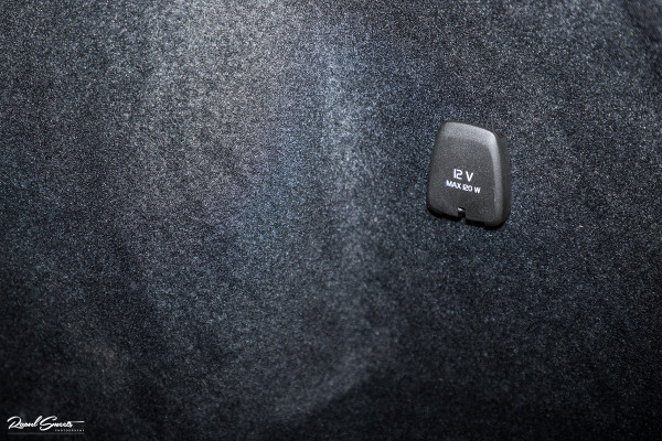 Volvo V60 2.0 T6 Plug-in hybrid AWD Plus Dark | Long range | Panorama dak | Bowers&Wilkins | Memory | stoel verkoeling |