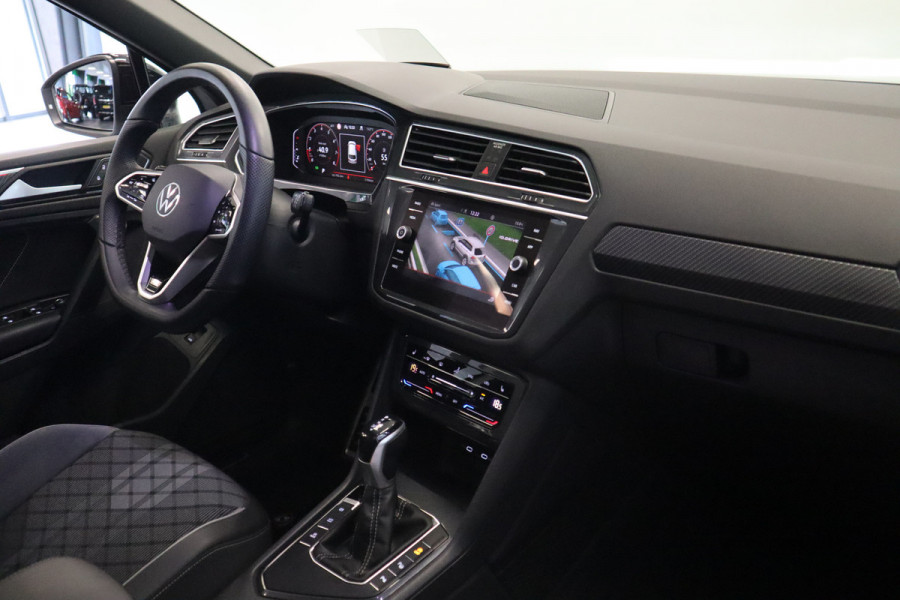 Volkswagen Tiguan 1.5 TSI R-Line Business+ BlackStyle Panoramadak IQ-light Harman/Kardon
