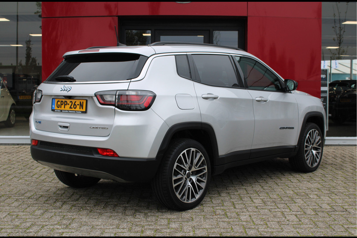 Jeep Compass 4xe 190 Plug-in Hybrid Electric Limited | Panoramadak | LED | Stoel/stuur verwarming Trekhaak | Rijdende auto niet altijd aanwezig Jeep Compass 4xe 190 Plug-in Hybrid Electric Limited | Panoramadak | LED | Stoel/stuur verwarming Trekhaak | Rijdende auto niet altijd aanwezig