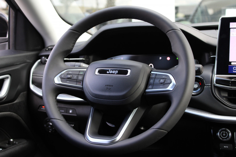 Jeep Compass 4xe 190 Plug-in Hybrid Electric Limited | Panoramadak | LED | Stoel/stuur verwarming Trekhaak | Rijdende auto niet altijd aanwezig