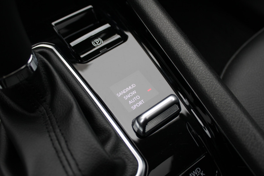 Jeep Compass 4xe 190 Plug-in Hybrid Electric Limited | Panoramadak | LED | Stoel/stuur verwarming Trekhaak | Rijdende auto niet altijd aanwezig