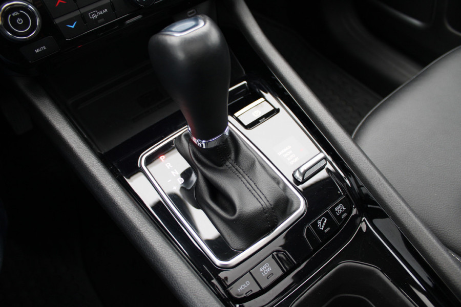 Jeep Compass 4xe 190 Plug-in Hybrid Electric Limited | Panoramadak | LED | Stoel/stuur verwarming Trekhaak | Rijdende auto niet altijd aanwezig