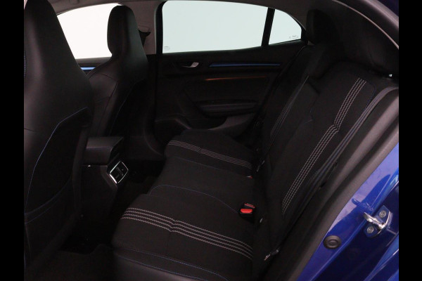 Renault Mégane 1.3 TCe GT-Line | Stoelverwarming | Head-Up | Camera | Trekhaak | Sportstoelen | Navigatie | Park Assist | Full LED | Keyless