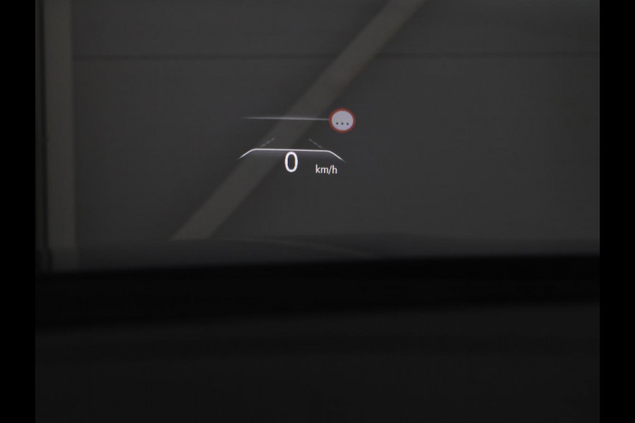 Renault Mégane 1.3 TCe GT-Line | Stoelverwarming | Head-Up | Camera | Trekhaak | Sportstoelen | Navigatie | Park Assist | Full LED | Keyless
