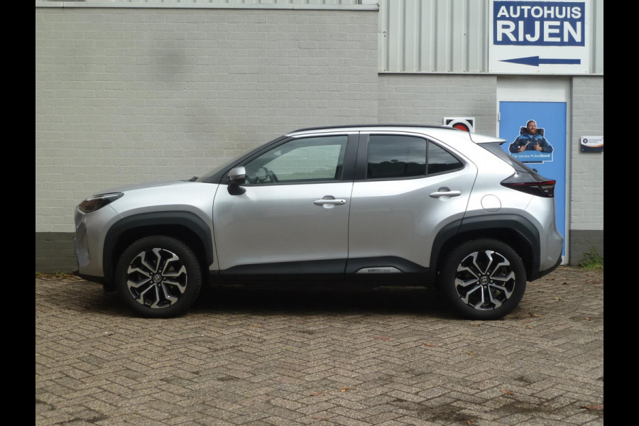 Toyota Yaris Cross 1.5 Hybrid AWD|Panodak|Head-Up|Keyless-Entry|Trekhaak|Stoel/Stuurverwarming|Camera|22.500km