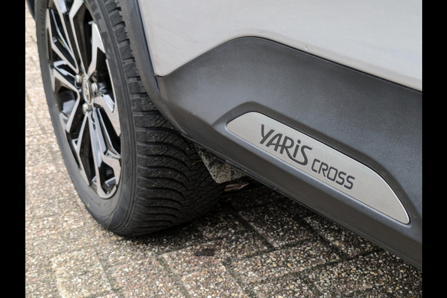 Toyota Yaris Cross 1.5 Hybrid AWD|Panodak|Head-Up|Keyless-Entry|Trekhaak|Stoel/Stuurverwarming|Camera|22.500km