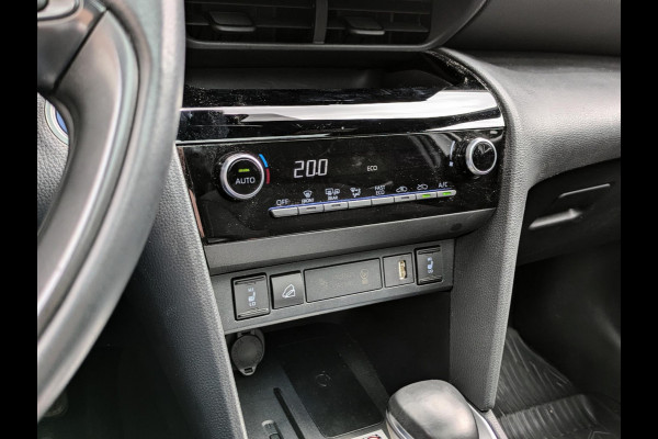 Toyota Yaris Cross 1.5 Hybrid AWD|Panodak|Head-Up|Keyless-Entry|Trekhaak|Stoel/Stuurverwarming|Camera|22.500km
