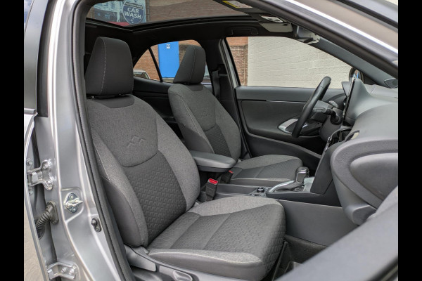 Toyota Yaris Cross 1.5 Hybrid AWD|Panodak|Head-Up|Keyless-Entry|Trekhaak|Stoel/Stuurverwarming|Camera|22.500km