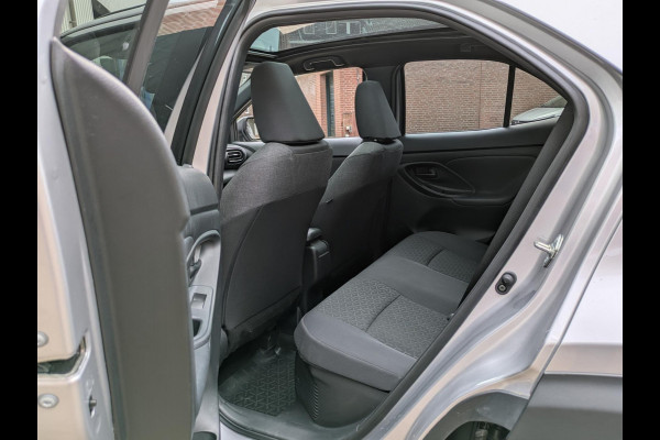 Toyota Yaris Cross 1.5 Hybrid AWD|Panodak|Head-Up|Keyless-Entry|Trekhaak|Stoel/Stuurverwarming|Camera|22.500km