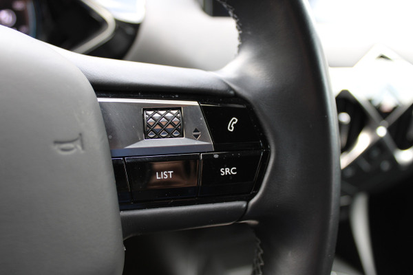 DS DS 3 Crossback E-Tense Performance Line+ 50 kWh | Head-up | Camera | Cruise control | Stoelverwarming