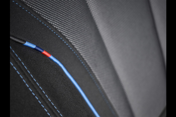 BMW 3-serie 330e | M-SPORT | FACELIFT | SHADOWLINE | AMBIANCE INTERIEUR | TREKHAAK | DAB+ |
