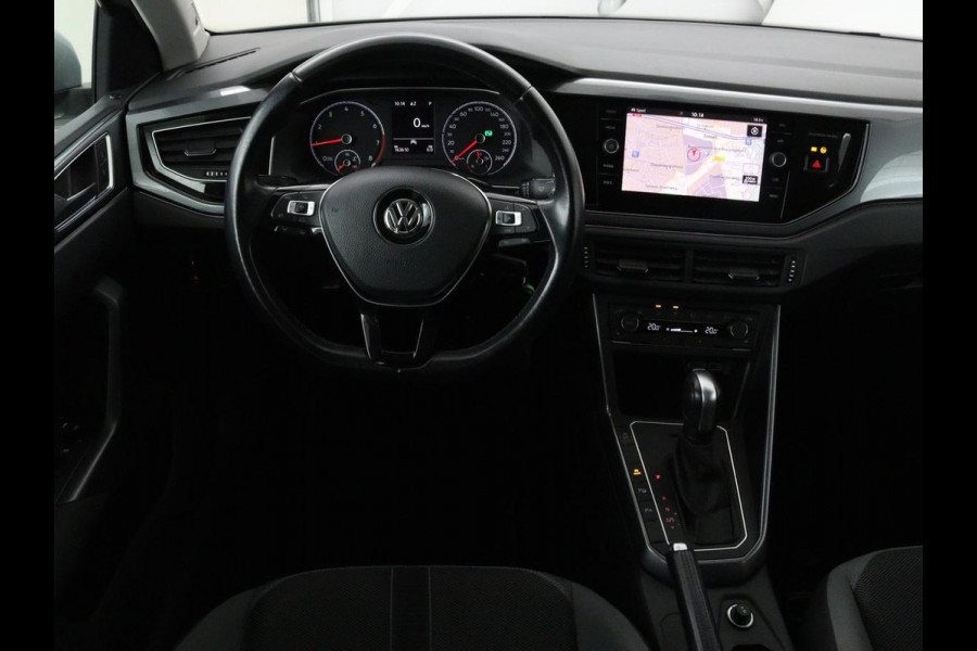Volkswagen Polo 1.0 TSI R Line | Panoramadak | Stoelverwarming | Adaptive cruise | Climate control | Park Assist | Carplay | Navigatie