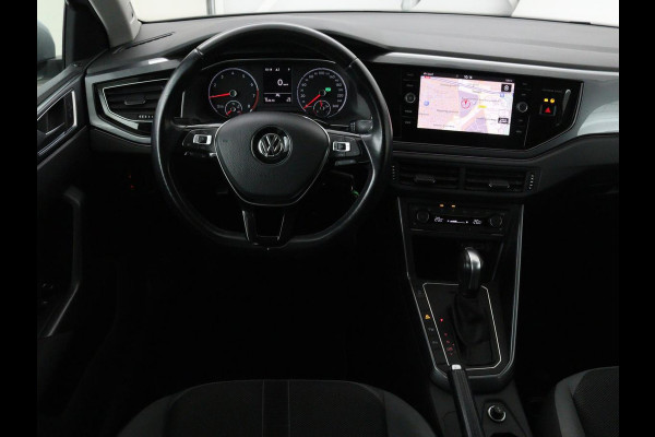 Volkswagen Polo 1.0 TSI R Line | Panoramadak | Stoelverwarming | Adaptive cruise | Climate control | Park Assist | Carplay | Navigatie