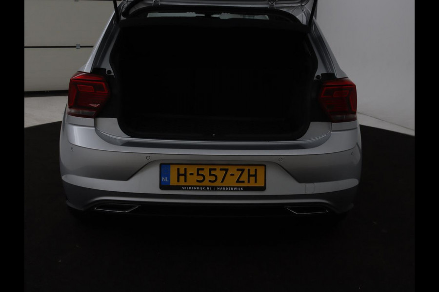 Volkswagen Polo 1.0 TSI R Line | Panoramadak | Stoelverwarming | Adaptive cruise | Climate control | Park Assist | Carplay | Navigatie