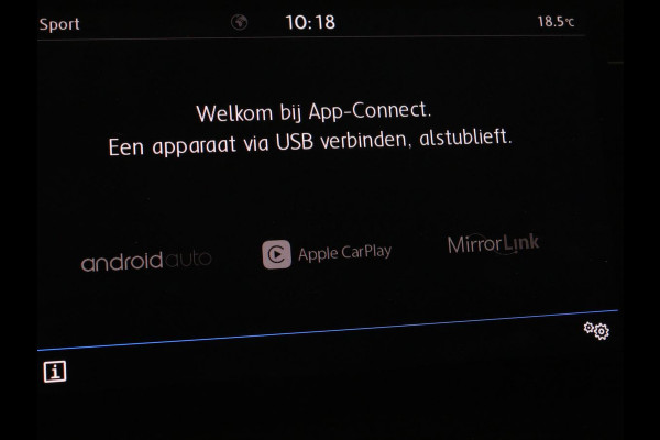 Volkswagen Polo 1.0 TSI R Line | Panoramadak | Stoelverwarming | Adaptive cruise | Climate control | Park Assist | Carplay | Navigatie
