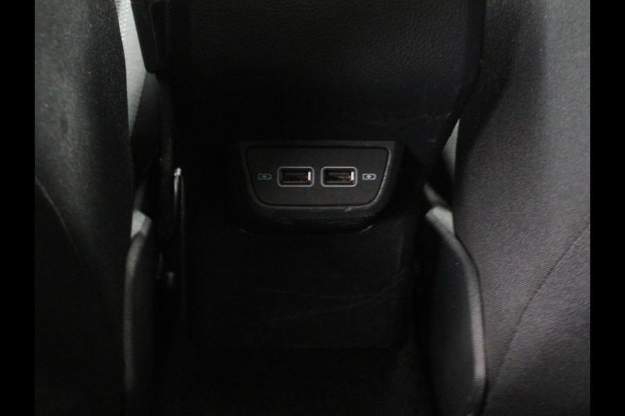 Volkswagen Polo 1.0 TSI R Line | Panoramadak | Stoelverwarming | Adaptive cruise | Climate control | Park Assist | Carplay | Navigatie