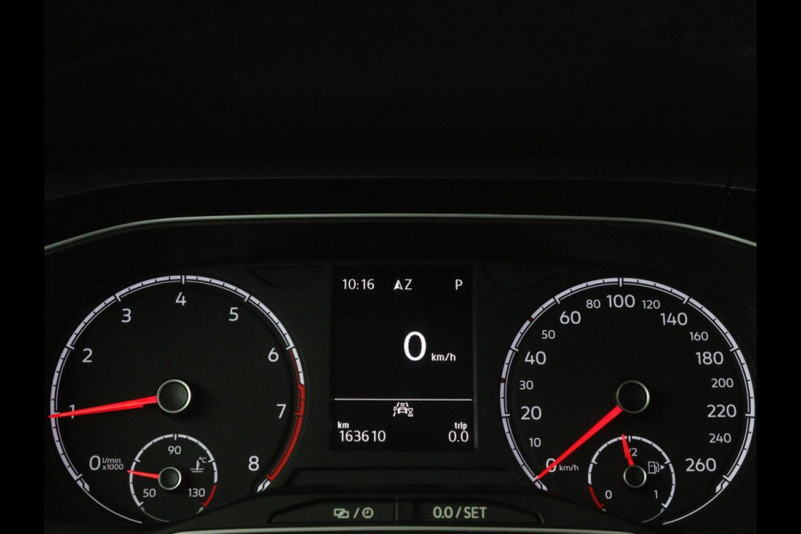 Volkswagen Polo 1.0 TSI R Line | Panoramadak | Stoelverwarming | Adaptive cruise | Climate control | Park Assist | Carplay | Navigatie
