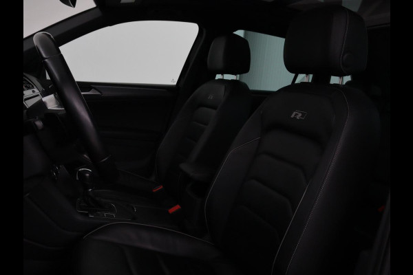 Volkswagen Tiguan 1.4 TSI R Line | Panoramadak | Leder | Stoelverwarming | Trekhaak | Carplay | 360 camera | Virtual Cockpit | Navigatie | Adaptive cruise | 19'' lichtmetalen velgen