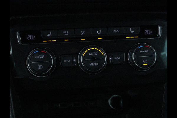Volkswagen Tiguan 1.4 TSI R Line | Panoramadak | Leder | Stoelverwarming | Trekhaak | Carplay | 360 camera | Virtual Cockpit | Navigatie | Adaptive cruise | 19'' lichtmetalen velgen