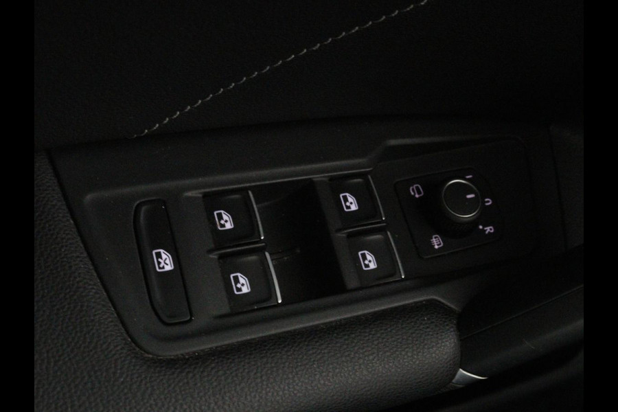Volkswagen Tiguan 1.4 TSI R Line | Panoramadak | Leder | Stoelverwarming | Trekhaak | Carplay | 360 camera | Virtual Cockpit | Navigatie | Adaptive cruise | 19'' lichtmetalen velgen