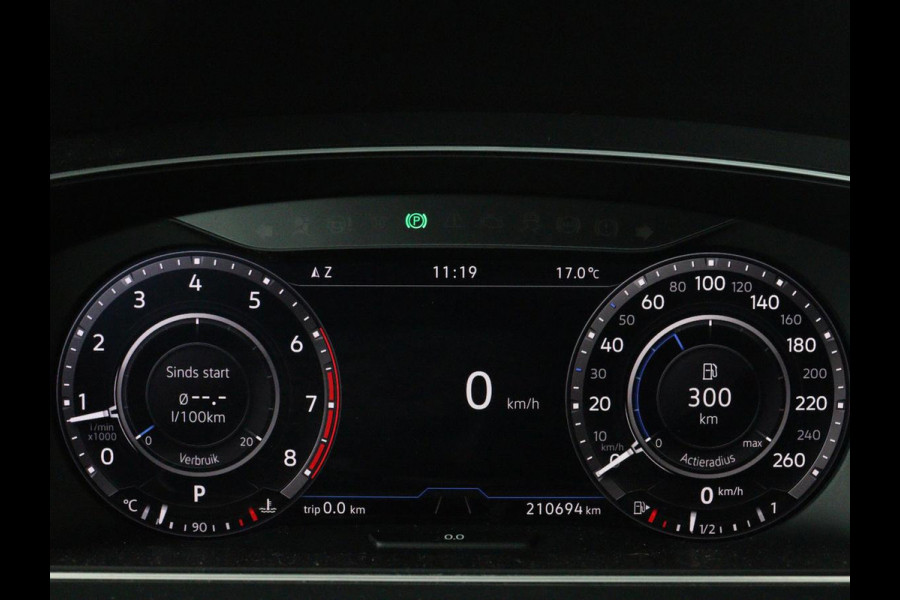Volkswagen Tiguan 1.4 TSI R Line | Panoramadak | Leder | Stoelverwarming | Trekhaak | Carplay | 360 camera | Virtual Cockpit | Navigatie | Adaptive cruise | 19'' lichtmetalen velgen