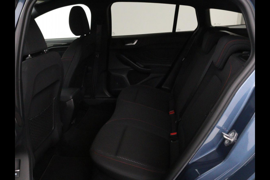 Ford Focus 1.5 EcoBoost ST Line | Trekhaak | B&O Sound | Carplay | Navigatie | Full LED | Climate control | Keyless | PDC | Sportstoelen