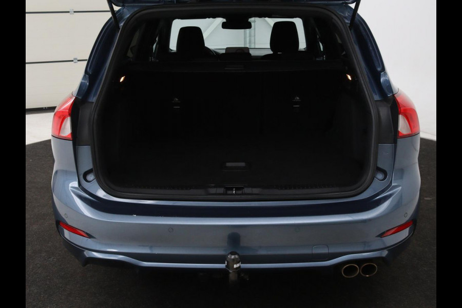 Ford Focus 1.5 EcoBoost ST Line | Trekhaak | B&O Sound | Carplay | Navigatie | Full LED | Climate control | Keyless | PDC | Sportstoelen