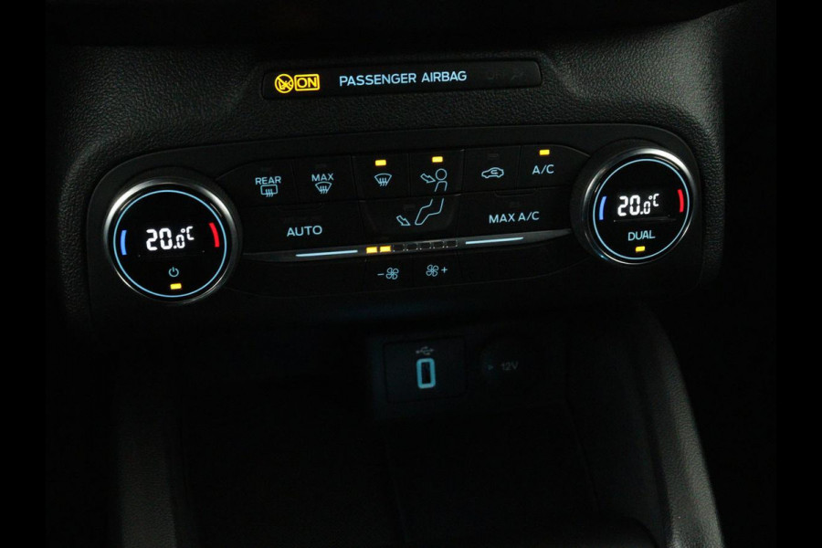 Ford Focus 1.5 EcoBoost ST Line | Trekhaak | B&O Sound | Carplay | Navigatie | Full LED | Climate control | Keyless | PDC | Sportstoelen