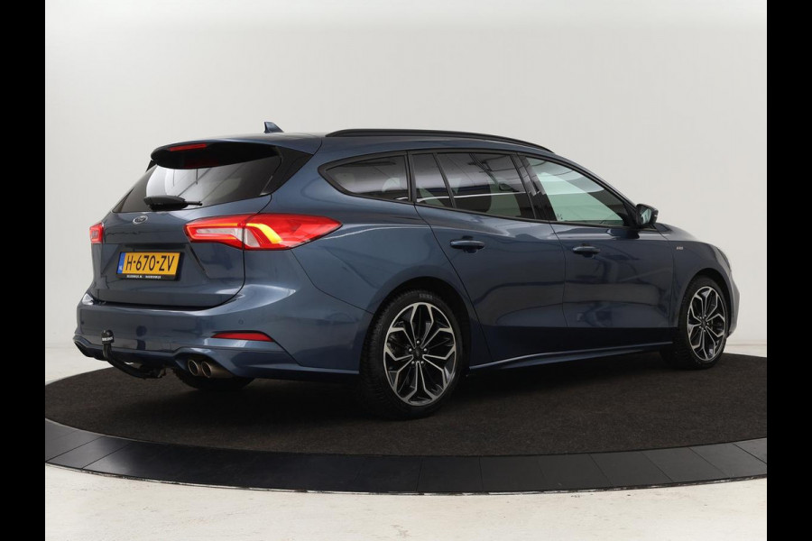 Ford Focus 1.5 EcoBoost ST Line | Trekhaak | B&O Sound | Carplay | Navigatie | Full LED | Climate control | Keyless | PDC | Sportstoelen