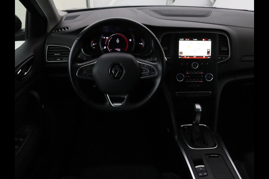 Renault Mégane 1.3 TCe Limited | Trekhaak | Navigatie | Keyless | Climate control | Parkeerhulp | Cruise control | Bluetooth | DAB