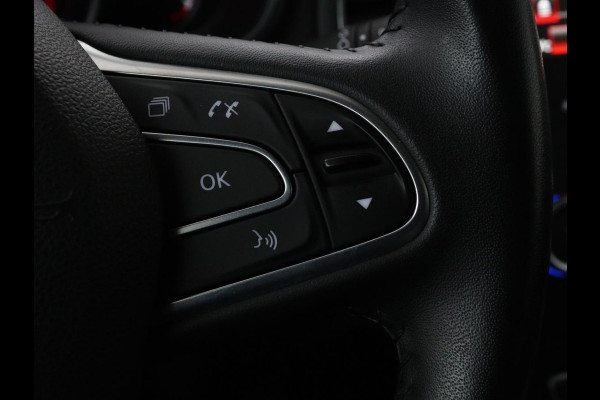 Renault Mégane 1.3 TCe Limited | Trekhaak | Navigatie | Keyless | Climate control | Parkeerhulp | Cruise control | Bluetooth | DAB
