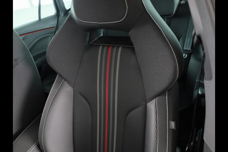 Škoda Kamiq 1.0 TSI Monte Carlo 115pk DSG-7 | Navigatiepakket | 18 inch | Adaptive Cruise | Dode hoek sensoren | Panoramadak | Stoelverwarming
