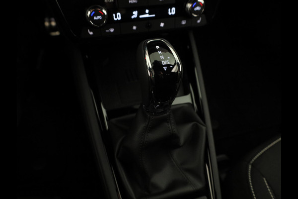 Škoda Kamiq 1.0 TSI Monte Carlo 115pk DSG-7 | Navigatiepakket | 18 inch | Adaptive Cruise | Dode hoek sensoren | Panoramadak | Stoelverwarming