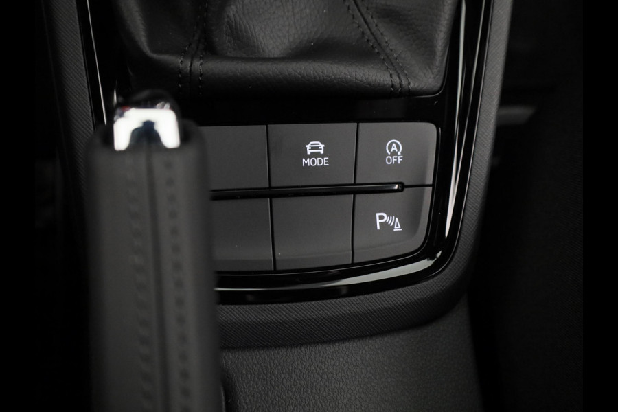 Škoda Kamiq 1.0 TSI Monte Carlo 115pk DSG-7 | Navigatiepakket | 18 inch | Adaptive Cruise | Dode hoek sensoren | Panoramadak | Stoelverwarming