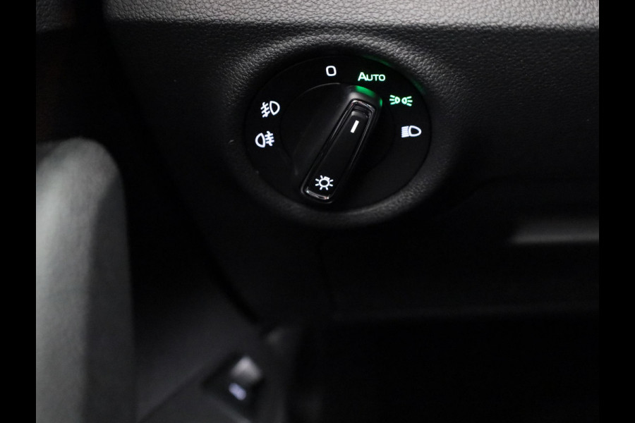 Škoda Kamiq 1.0 TSI Monte Carlo 115pk DSG-7 | Navigatiepakket | 18 inch | Adaptive Cruise | Dode hoek sensoren | Panoramadak | Stoelverwarming